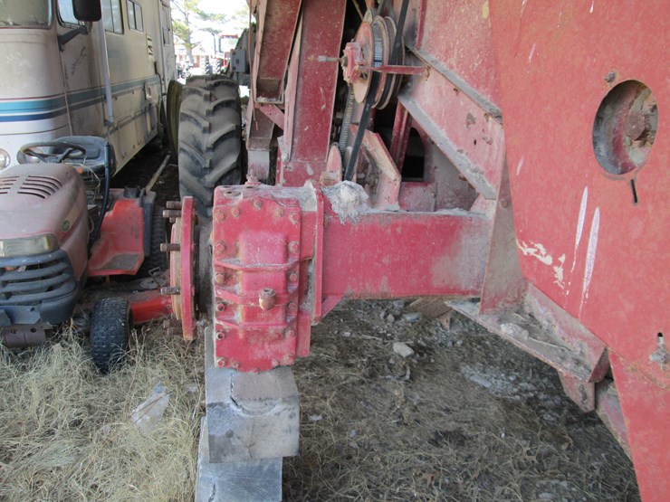 case-ih-1680-image-32