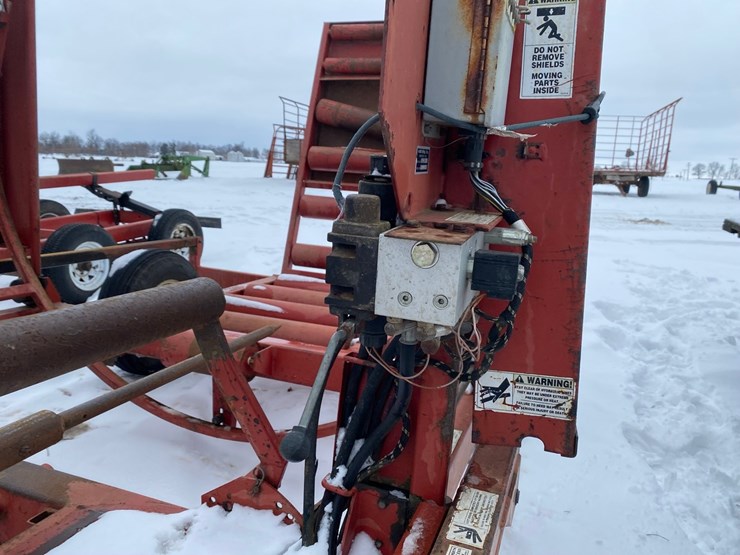 h&s-bale-wrapper-image-14