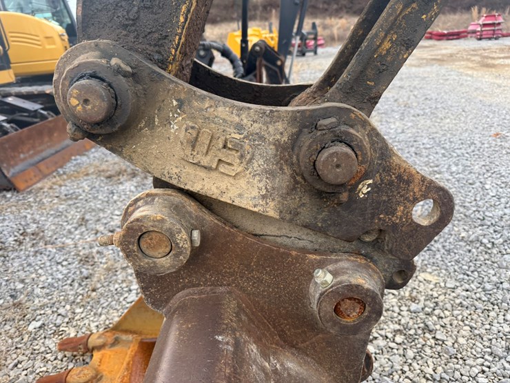 2017-komatsu-pc88mr-10-image-13