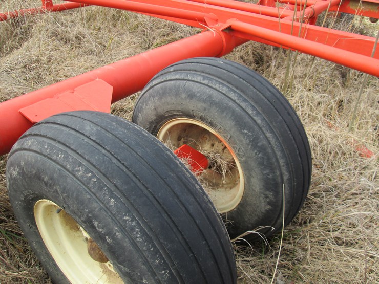 fair-oaks-18x52-image-11