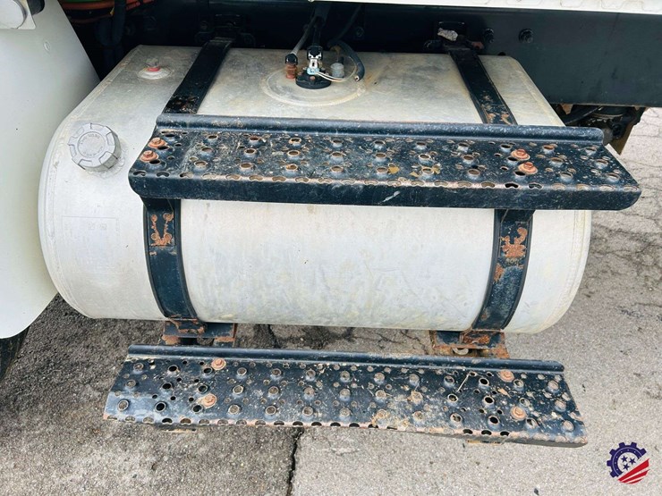 2012-international-durastar-4300-image-33