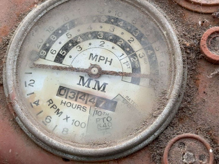 minneapolis-moline-g706-image-8