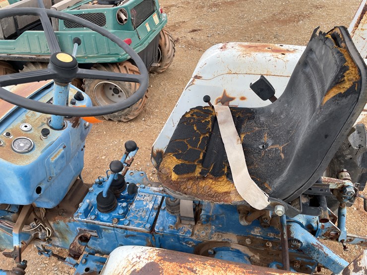 ford-tractor-image-5