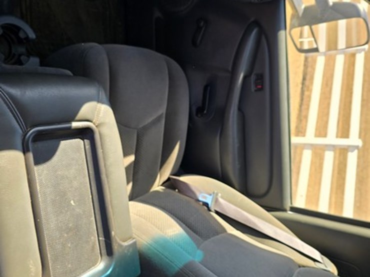 2003-chevrolet-3500-image-20