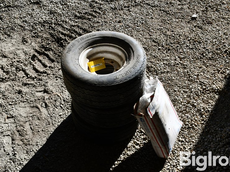 carlisle-20.5x8.0-10-tire-on-6-bolt-rim-image-7