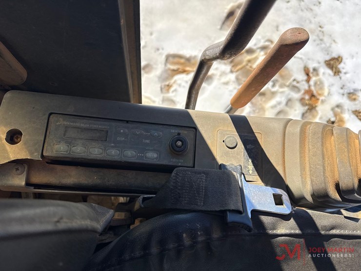 2002-deere-200c-lc-image-25