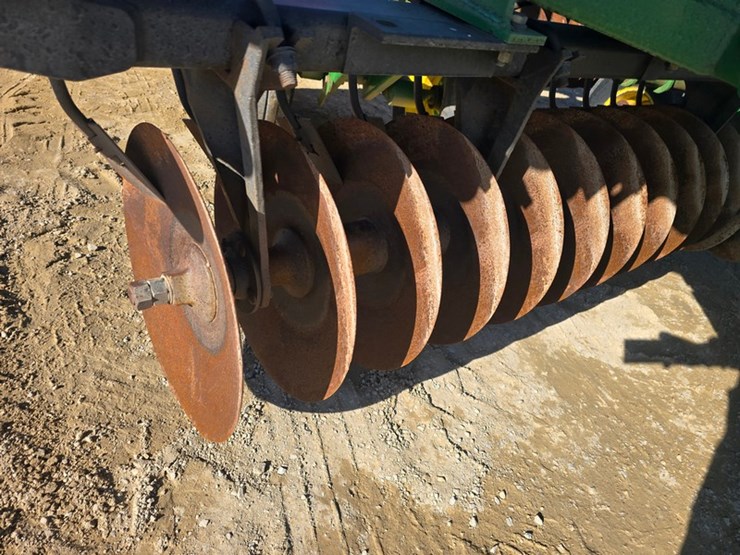 john-deere-35-image-18