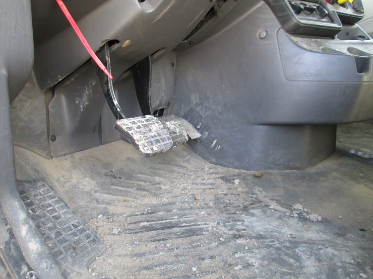 2017-international-prostar-image-25