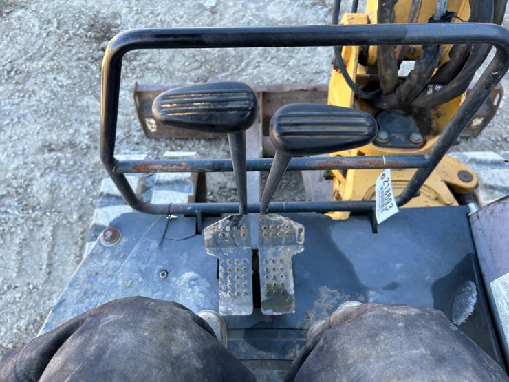 caterpillar-304c-cr-image-23