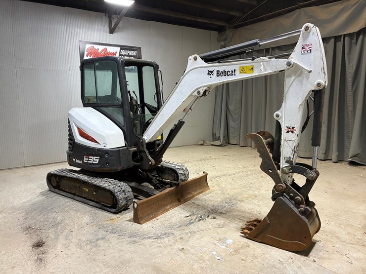 2019-bobcat-e35i-image-32