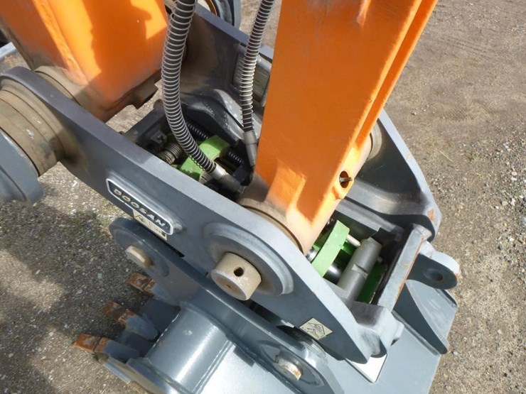 2023-develon-dx85r-3-hydraulic-excavator-image-28