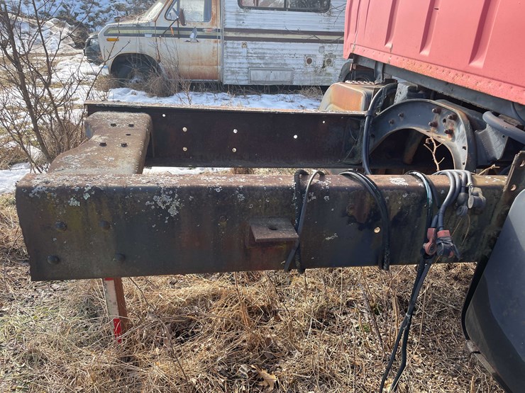 1986-ford-8000-image-68