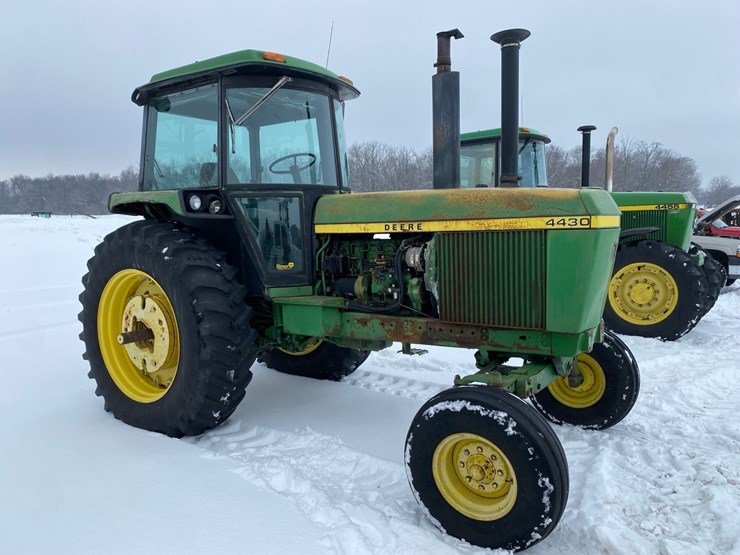 john-deere-4430-image-3