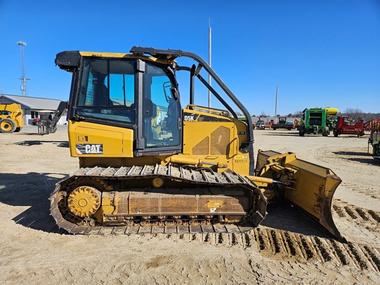 caterpillar-d5k-lgp-image-6