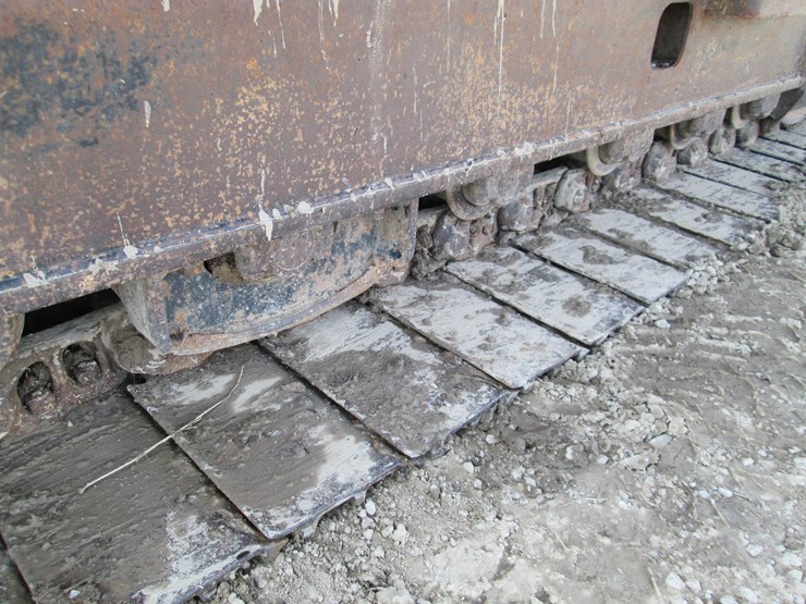 deere-200-lc-image-8