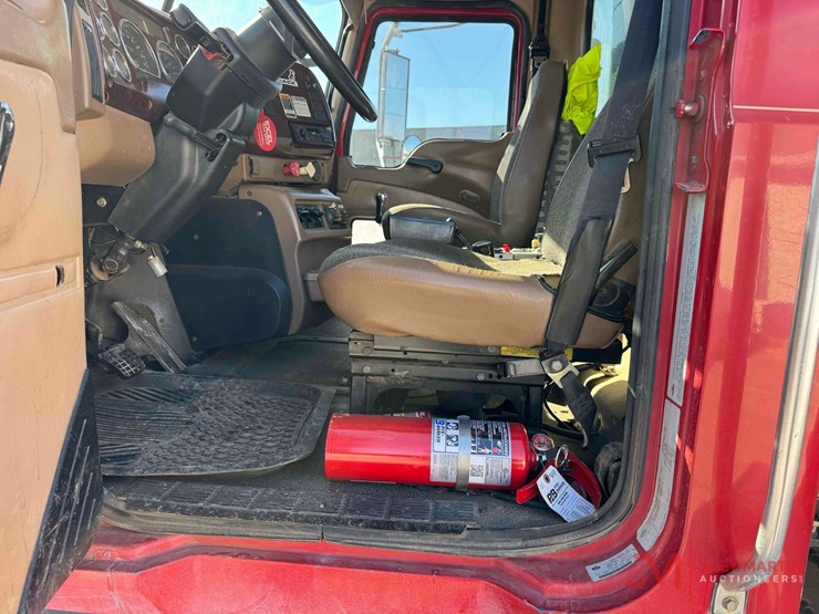 2005-mack-granite-cv713-image-27