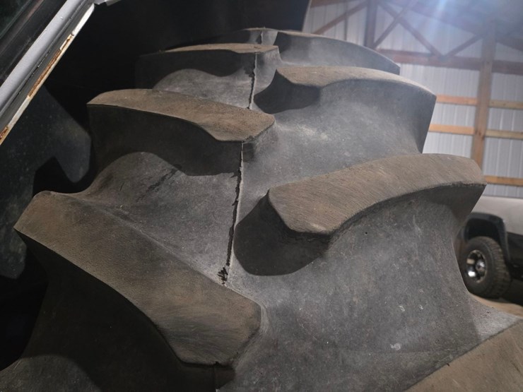 1979-white-2-155-image-13