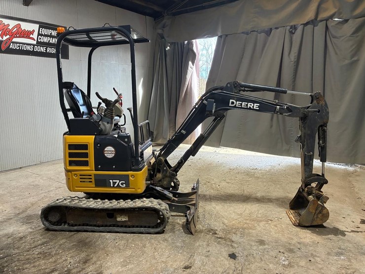 2019-deere-17g-image-6