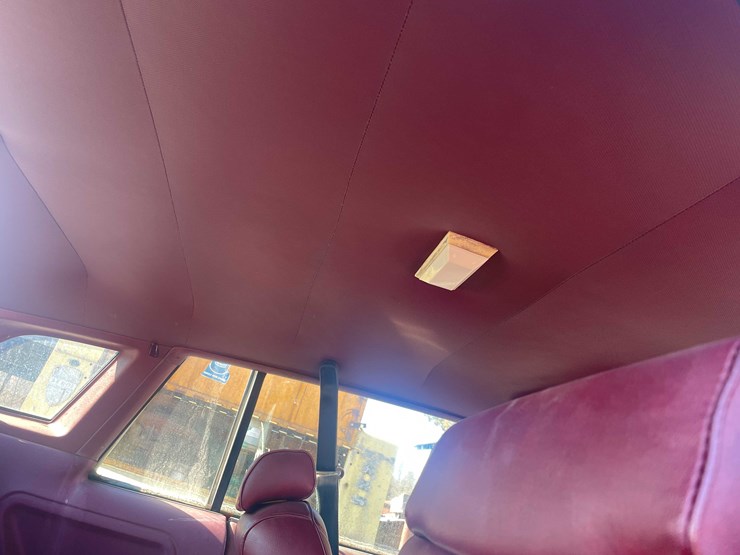 #13066-•-1977-ford-ltdll-(no-title)-image-63