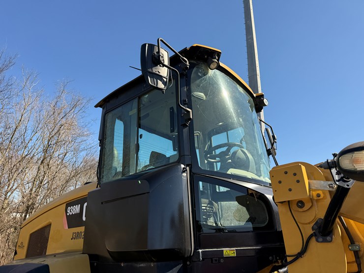 2016-caterpillar-938m-image-66