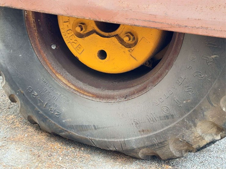 minneapolis-moline-g705-image-44