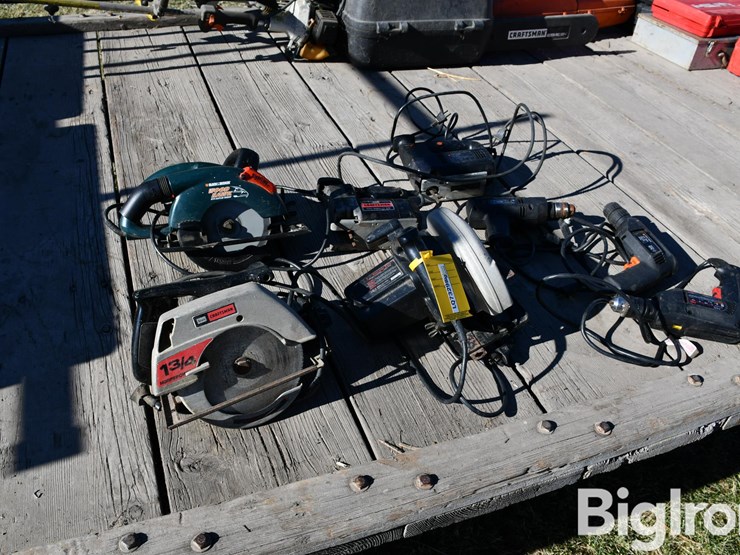 lot-of-power-tools-image-3