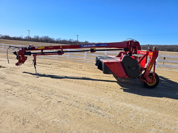 2021-new-holland-313-image-2