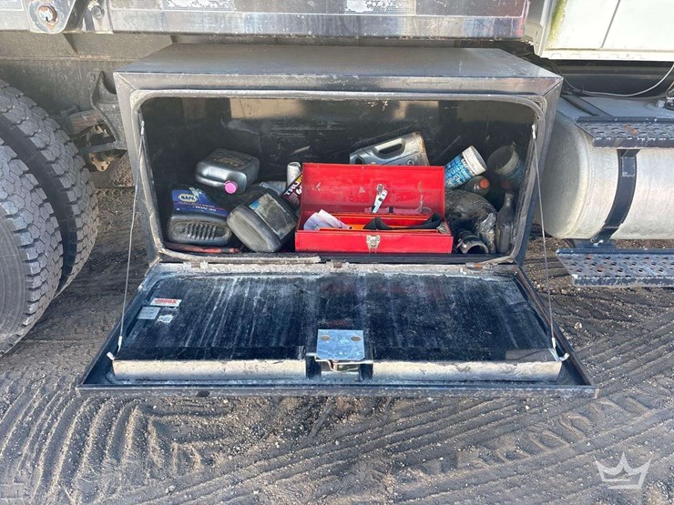 2014-international-durastar-4300-image-31