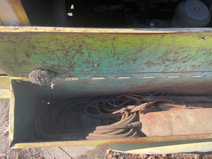 #13065-•-le-roi-gas-powered-generator-on-wheels-image-29