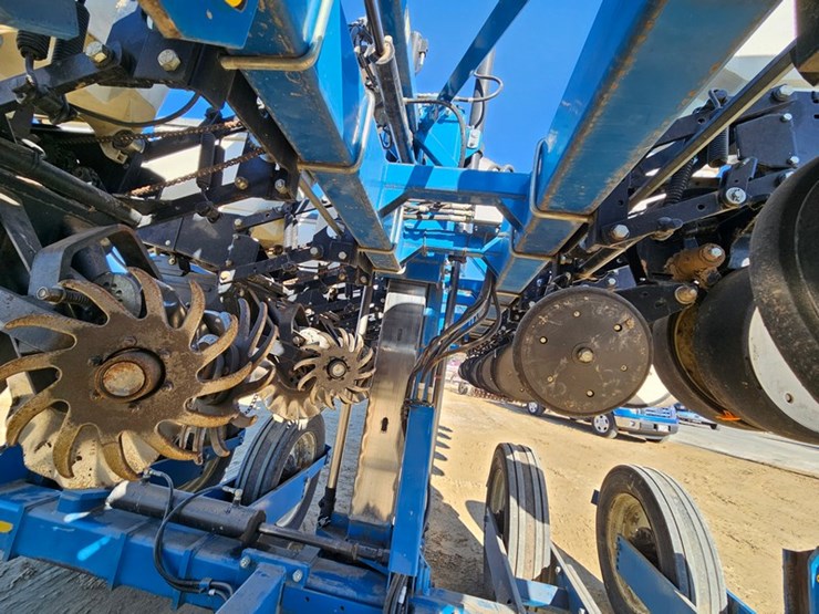 kinze-3600-image-19