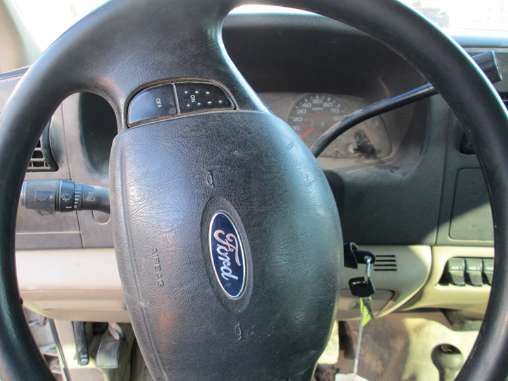 2005-ford-f350-image-35