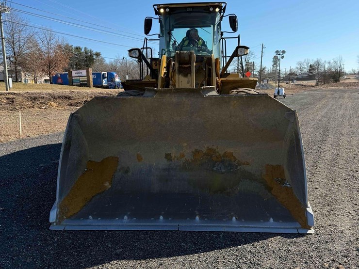 2018-caterpillar-950m-image-2