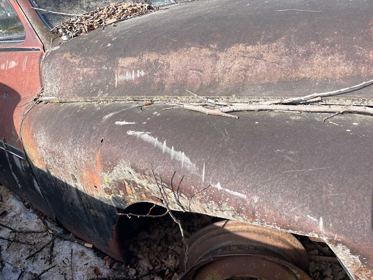 #13026-•-(1)-vintage-truck-and-(2)-vintage-cars-(no-title)-image-129