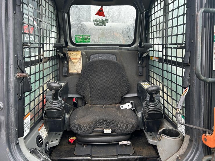 2021-bobcat-t770-image-19