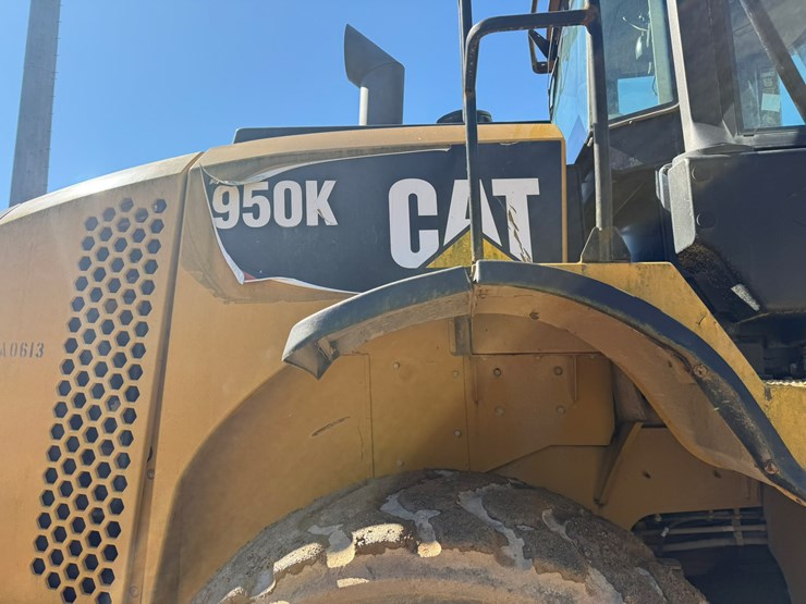 2012-caterpillar-950k-image-60
