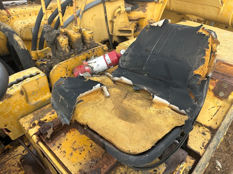 caterpillar-621b-image-21