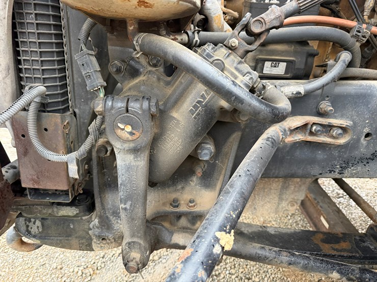 2007-caterpillar-c13-image-11