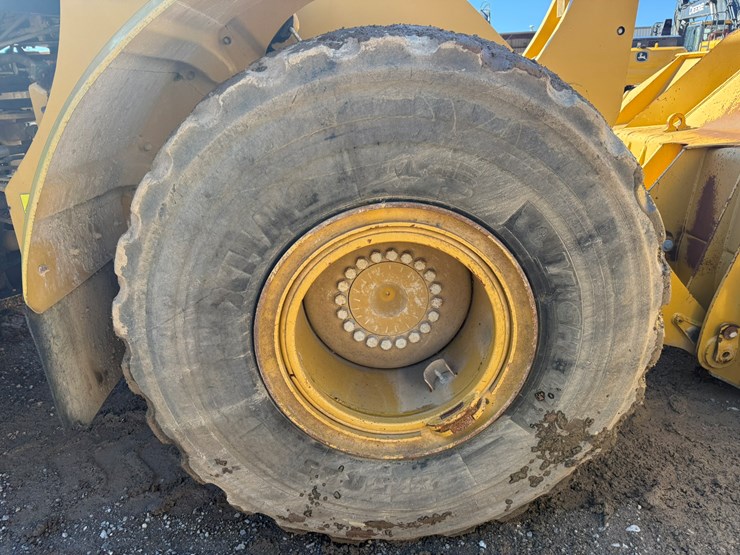 2012-caterpillar-950k-image-105