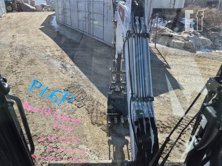 bobcat-e35r2-image-17