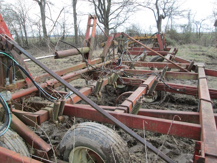 #27335-•-26'-chisel-plow-image-19