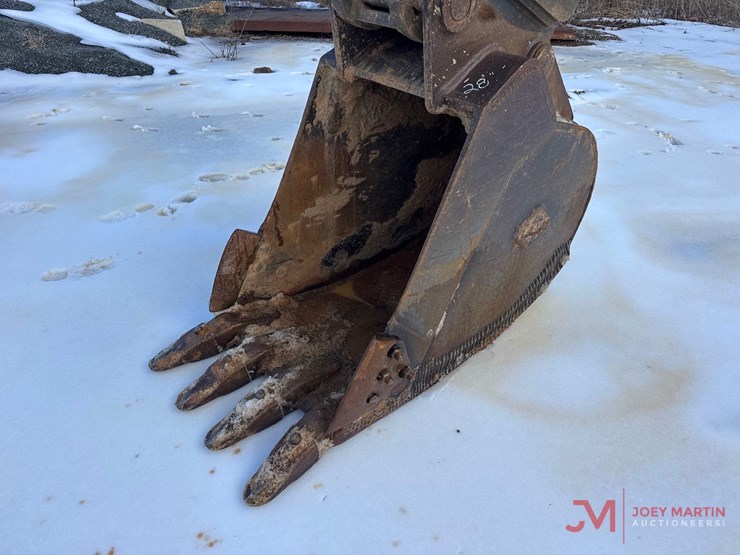 komatsu-pc200-lc-7l-image-11