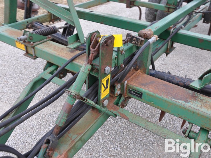 glencoe-27'-mulch-finisher-image-12