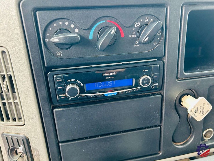 2012-international-durastar-4300-image-88