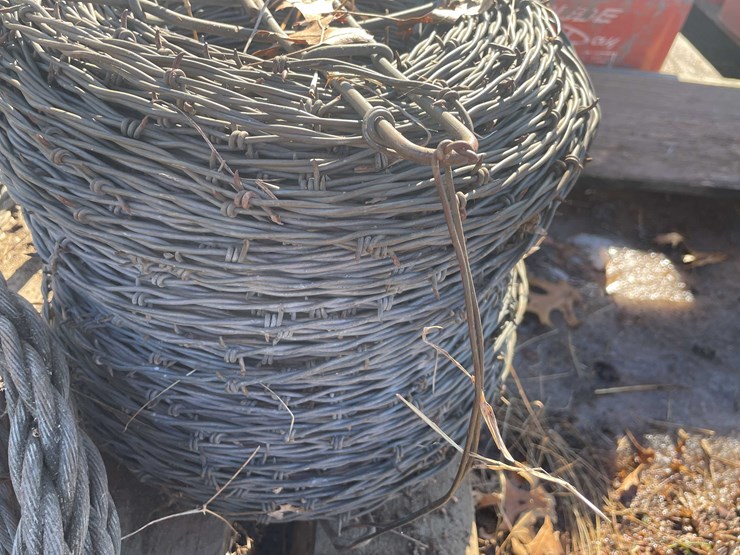 #13093-•-spool-of-barbed-wire-image-5