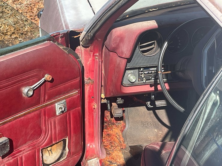 #13066-•-1977-ford-ltdll-(no-title)-image-65