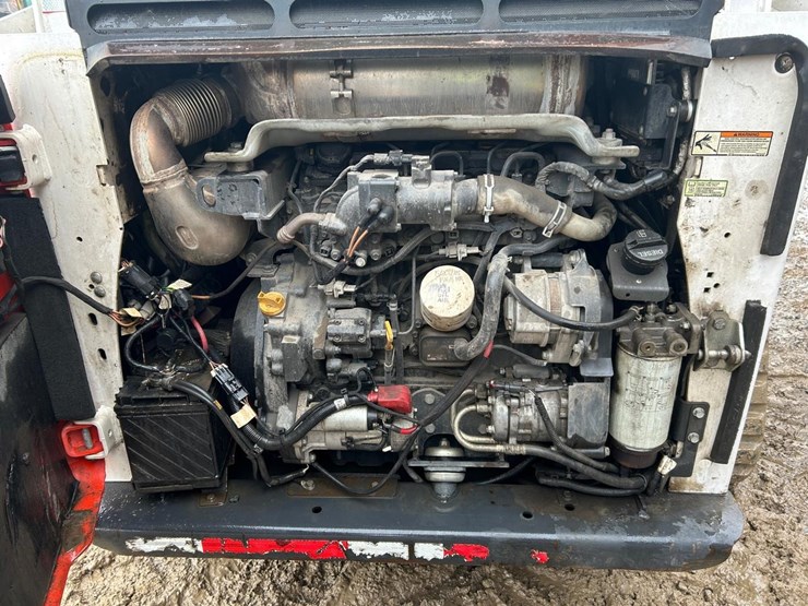 2021-bobcat-t770-image-15