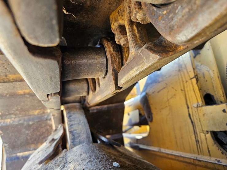 caterpillar-d5k-lgp-image-49