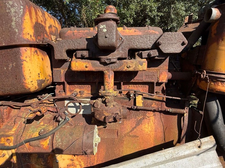 minneapolis-moline-445-image-23