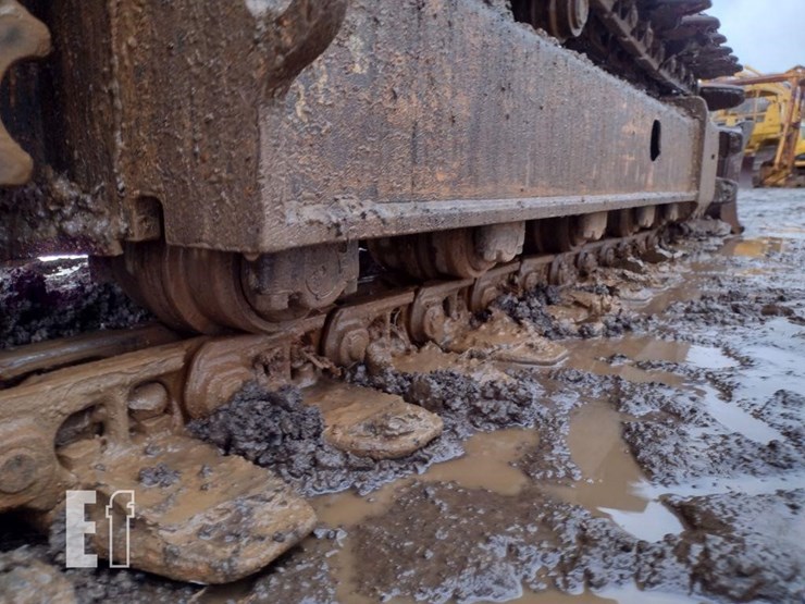 2019-deere-75g-image-36