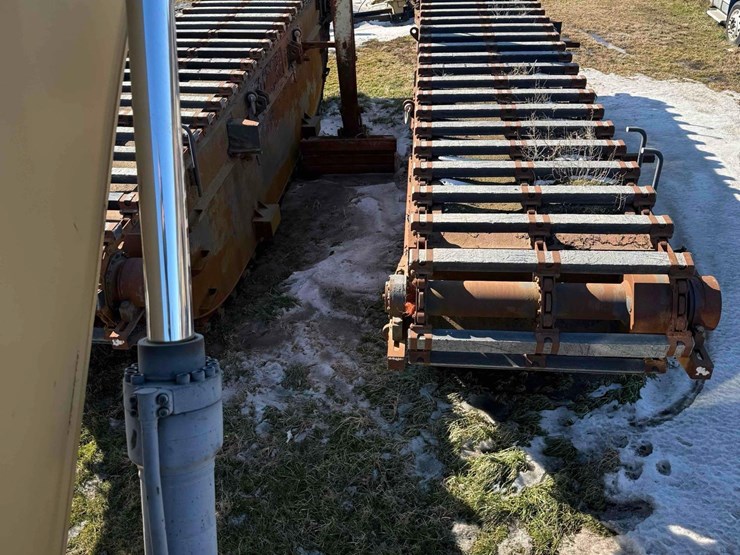 2014-caterpillar-320e-image-10